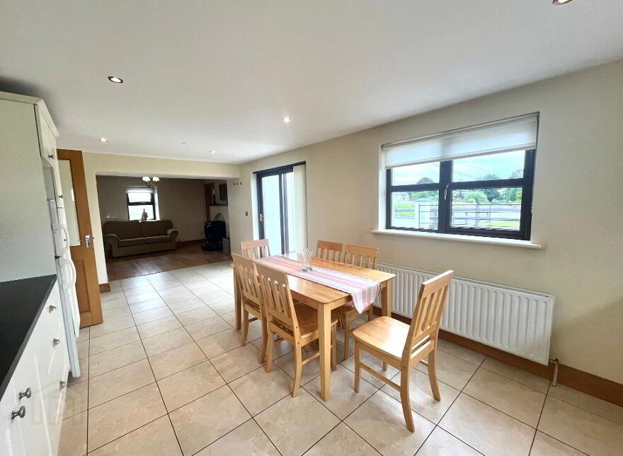 House, And 11.60 Acres Of Land, Bunnacranna, Curry, F12VH28