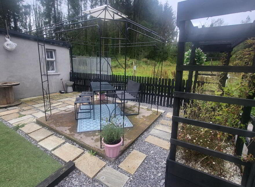 Pat Ali Cottage, Camagh, Ballinamore, N41VR66
