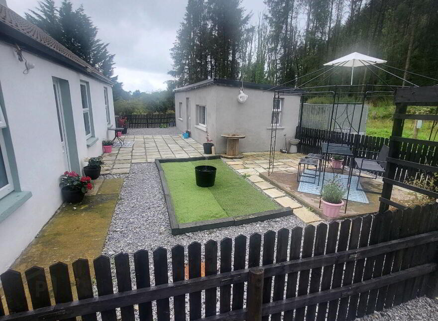 Pat Ali Cottage, Camagh, Ballinamore, N41VR66
