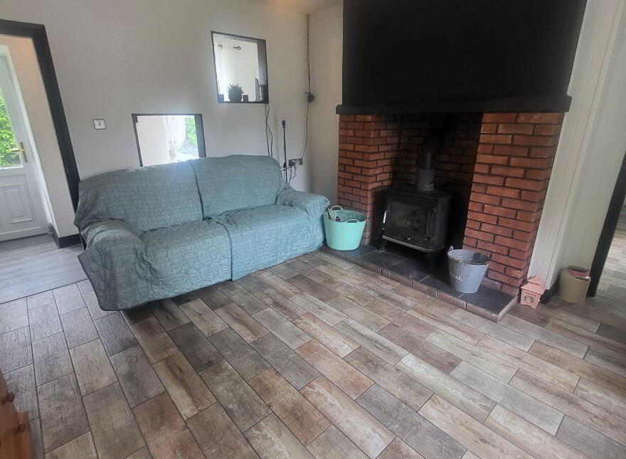 Pat Ali Cottage, Camagh, Ballinamore, N41VR66