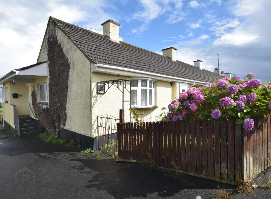 1 Westland Crescent, Greysteel, Londonderry, BT47 3JE