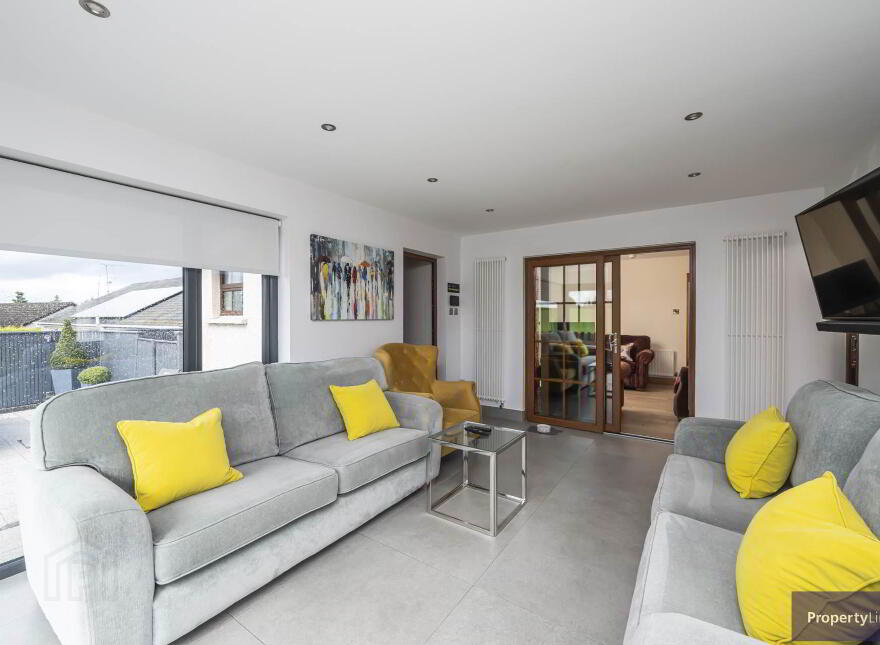 63 Markethill Road, Armagh, BT60 1NX