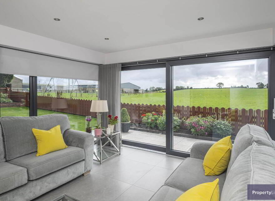 63 Markethill Road, Armagh, BT60 1NX