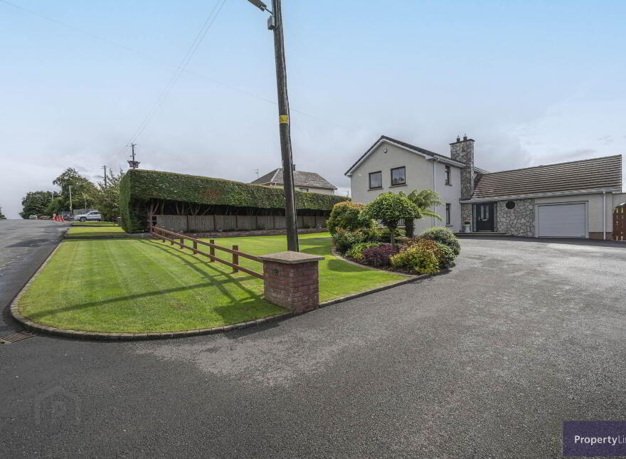 63 Markethill Road, Armagh, BT60 1NX