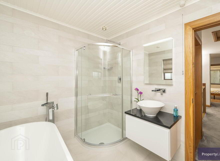 63 Markethill Road, Armagh, BT60 1NX