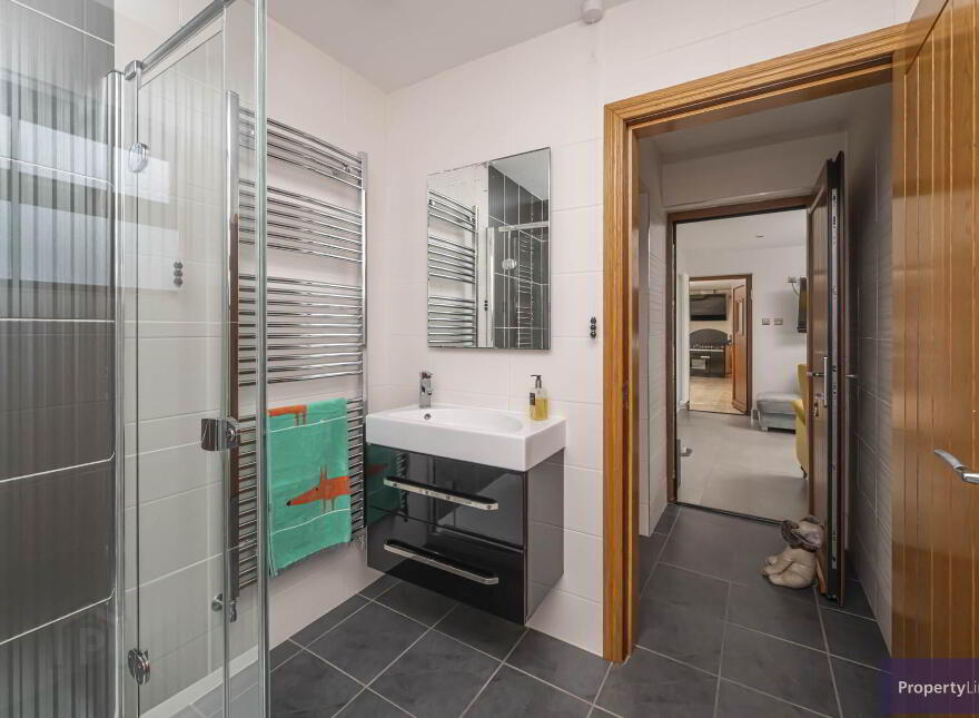 63 Markethill Road, Armagh, BT60 1NX