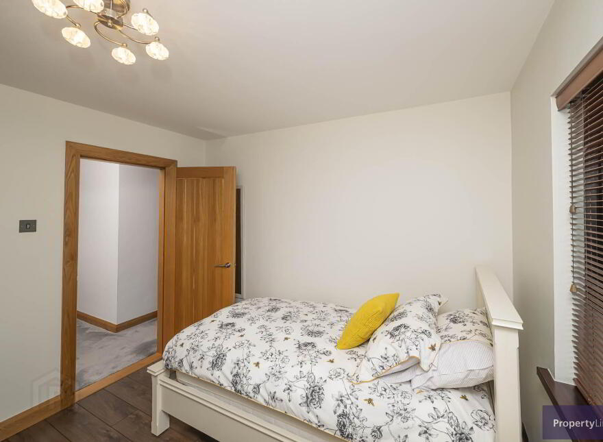 63 Markethill Road, Armagh, BT60 1NX