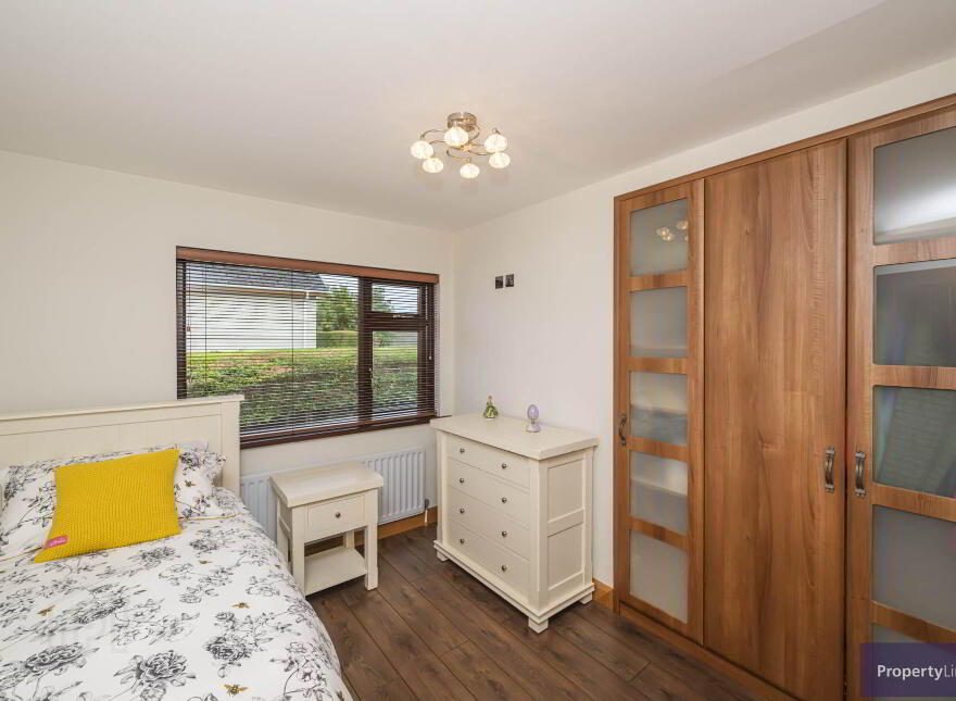 63 Markethill Road, Armagh, BT60 1NX