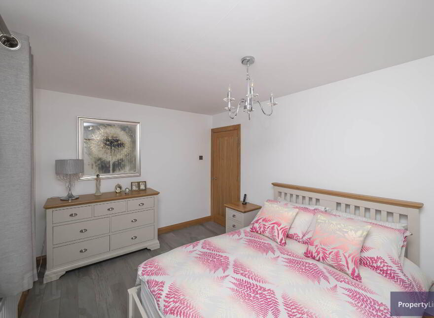 63 Markethill Road, Armagh, BT60 1NX