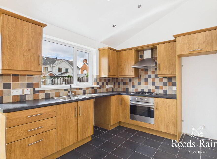 11 Holland Crescent, Belfast, BT5 6EF