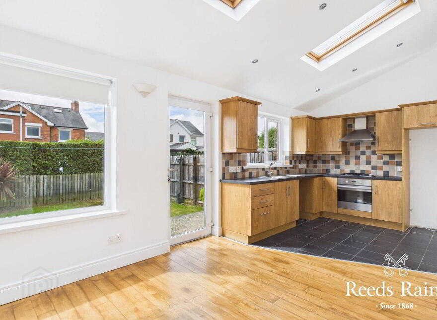 11 Holland Crescent, Belfast, BT5 6EF