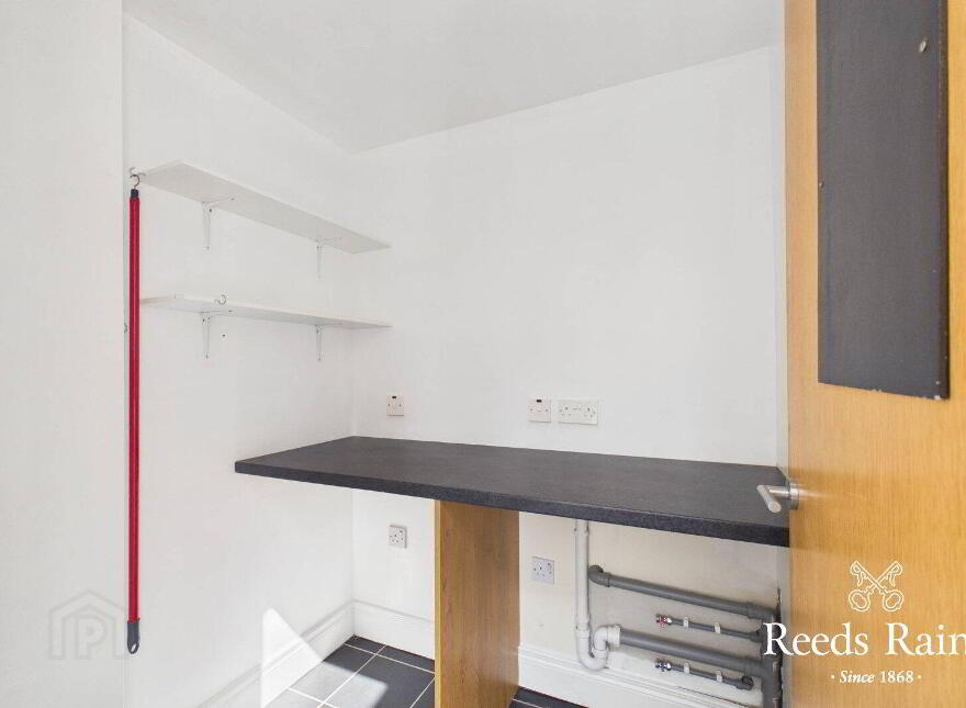 11 Holland Crescent, Belfast, BT5 6EF