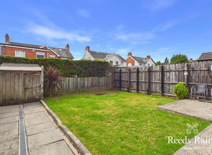 11 Holland Crescent, Belfast, BT5 6EF