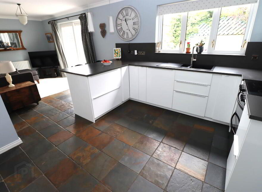 19 Lambert Park, Dundonald, Belfast, BT16 1LG