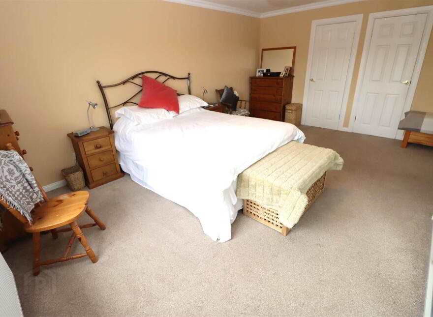 19 Lambert Park, Dundonald, Belfast, BT16 1LG