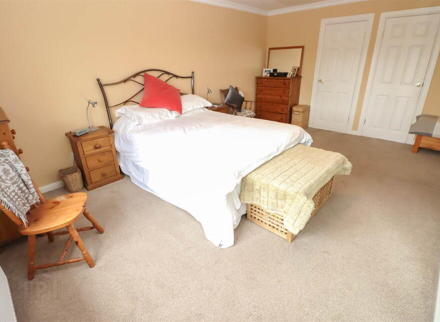19 Lambert Park, Dundonald, Belfast, BT16 1LG