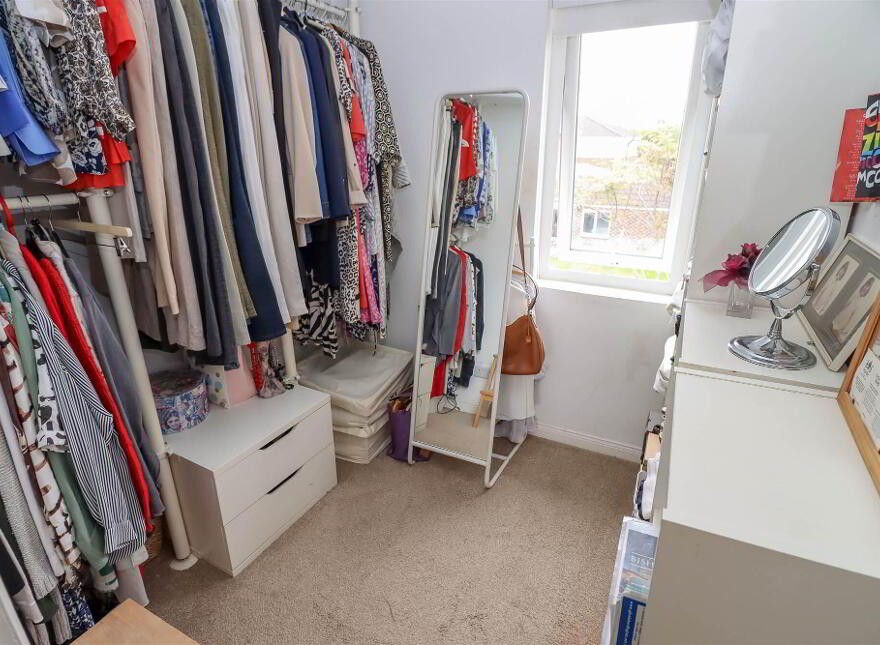 19 Lambert Park, Dundonald, Belfast, BT16 1LG