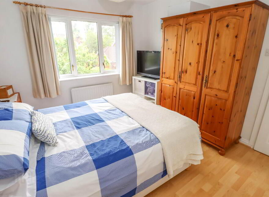 19 Lambert Park, Dundonald, Belfast, BT16 1LG