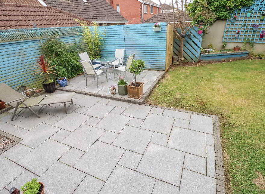 19 Lambert Park, Dundonald, Belfast, BT16 1LG