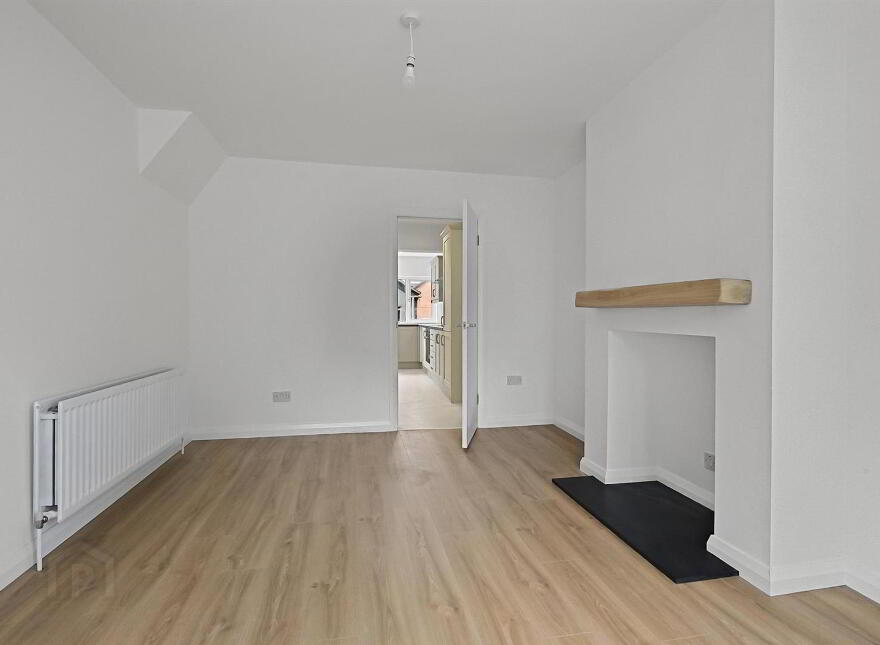 62 Ellis Street, Carrickfergus, BT38 8AZ