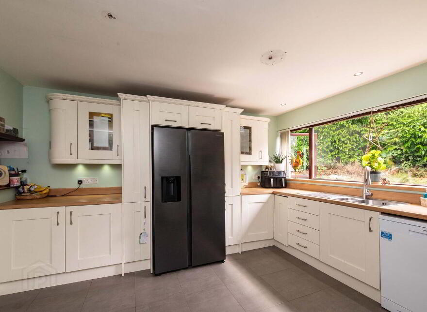 278 Carnmoney Road, Newtownabbey, BT36 6NW