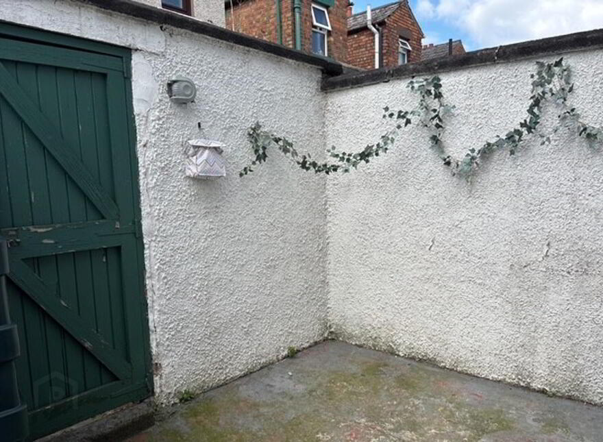 19 Willowholme Crescent, Belfast, BT6 8NX