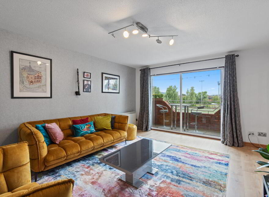 2 St. Helens Court, High Street, Holywood, BT18 9SS