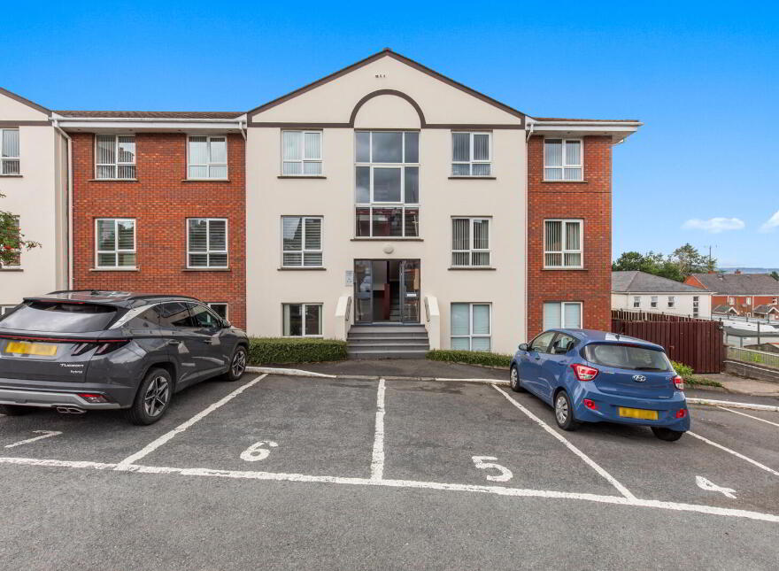 2 St. Helens Court, High Street, Holywood, BT18 9SS