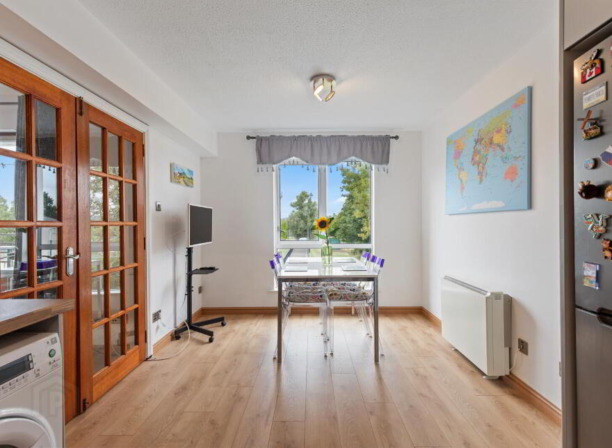 2 St. Helens Court, High Street, Holywood, BT18 9SS