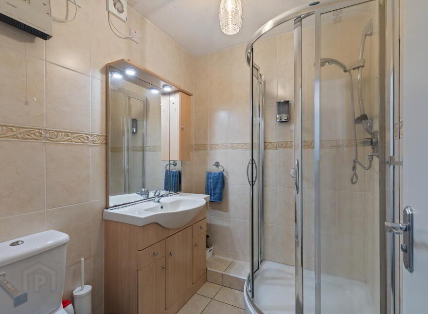 2 St. Helens Court, High Street, Holywood, BT18 9SS