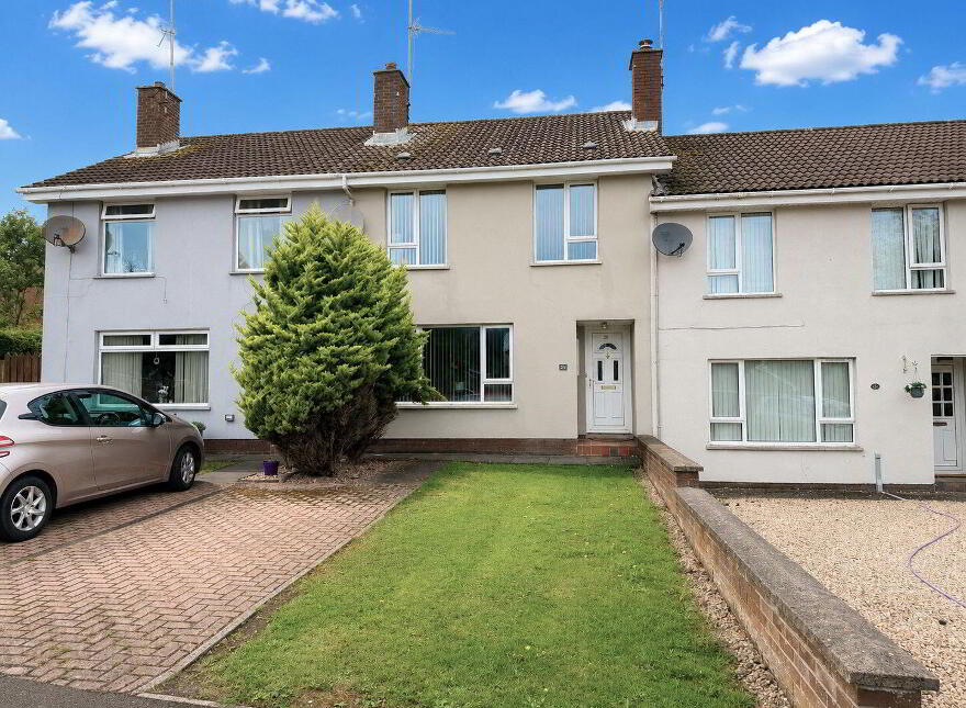 25 Iveagh Drive, Banbridge, BT32 3YE