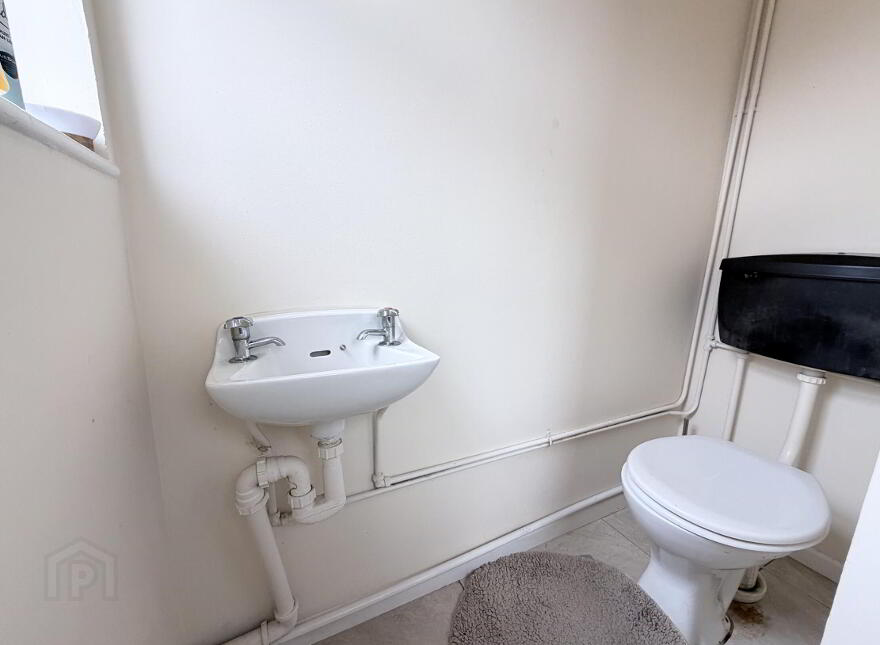 25 Iveagh Drive, Banbridge, BT32 3YE