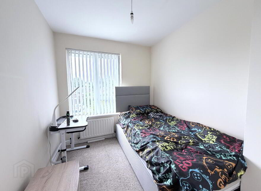 25 Iveagh Drive, Banbridge, BT32 3YE