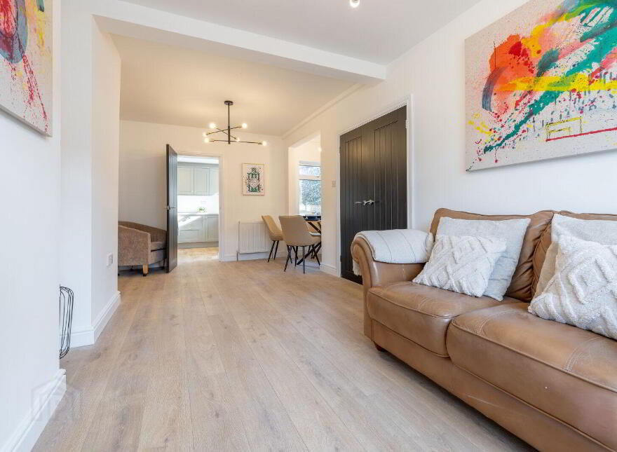 27 Sandbrook Park, Belfast, BT4 1NL