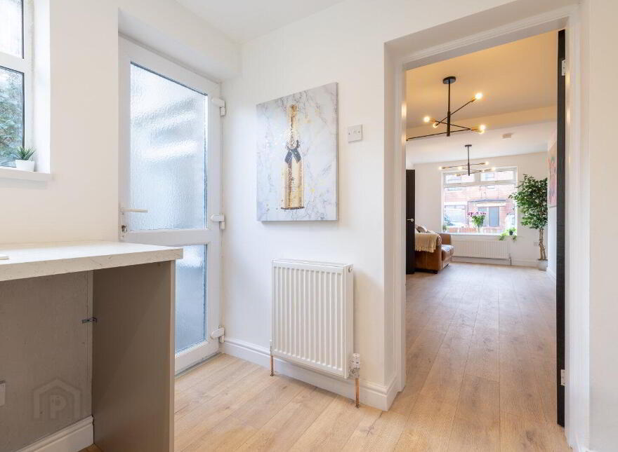 27 Sandbrook Park, Belfast, BT4 1NL