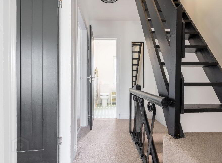 27 Sandbrook Park, Belfast, BT4 1NL