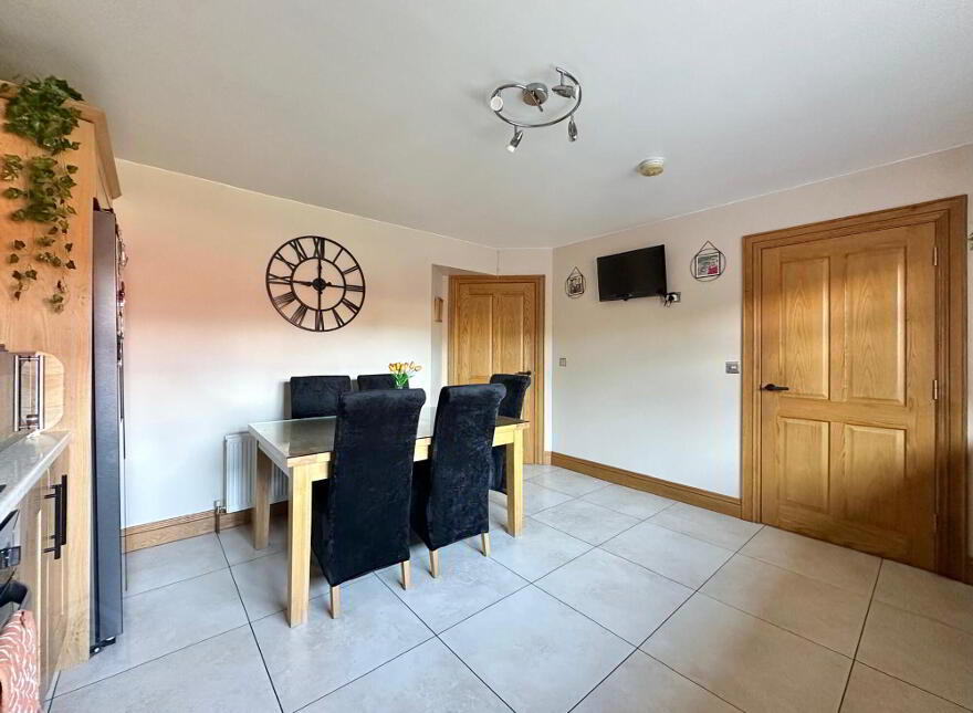 16 Riverdale Park, Portglenone, Ballymena, BT44 8HX