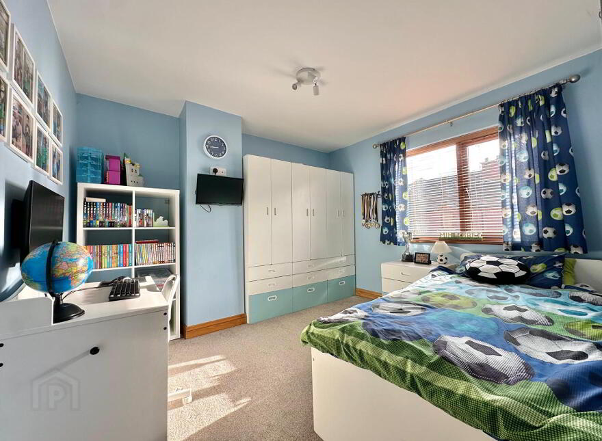 16 Riverdale Park, Portglenone, Ballymena, BT44 8HX