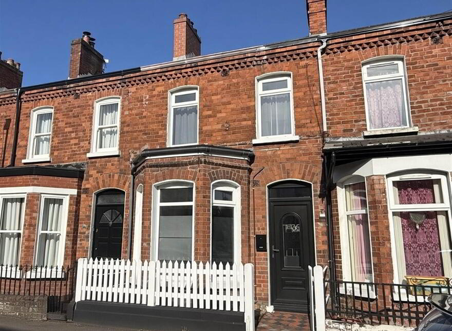 28 Victoria Avenue, Belfast, BT4 1QY photo