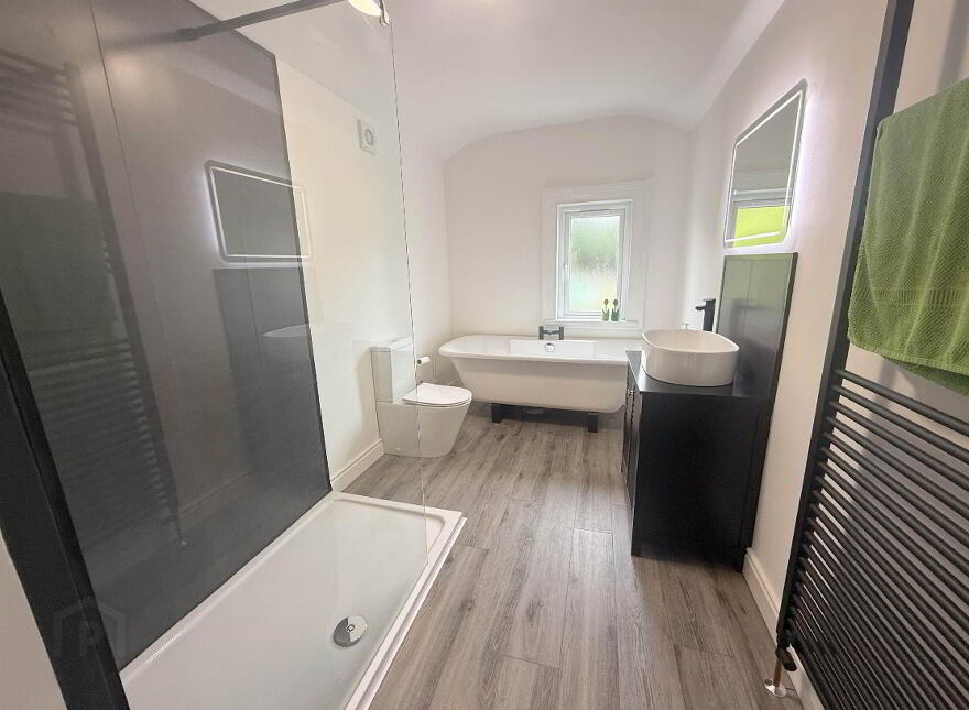 28 Victoria Avenue, Belfast, BT4 1QY