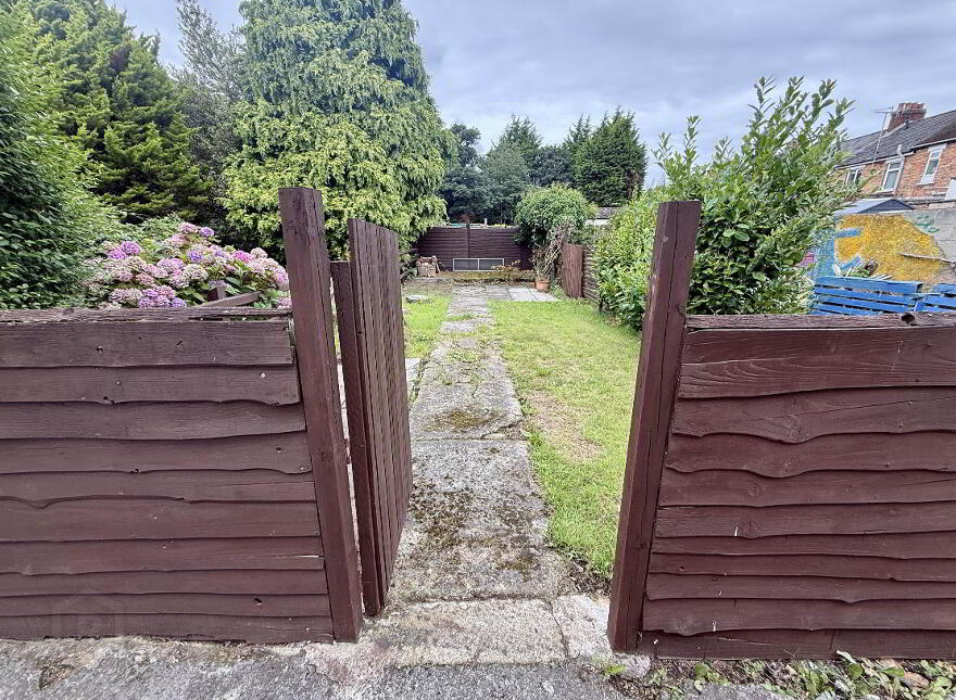 28 Victoria Avenue, Belfast, BT4 1QY