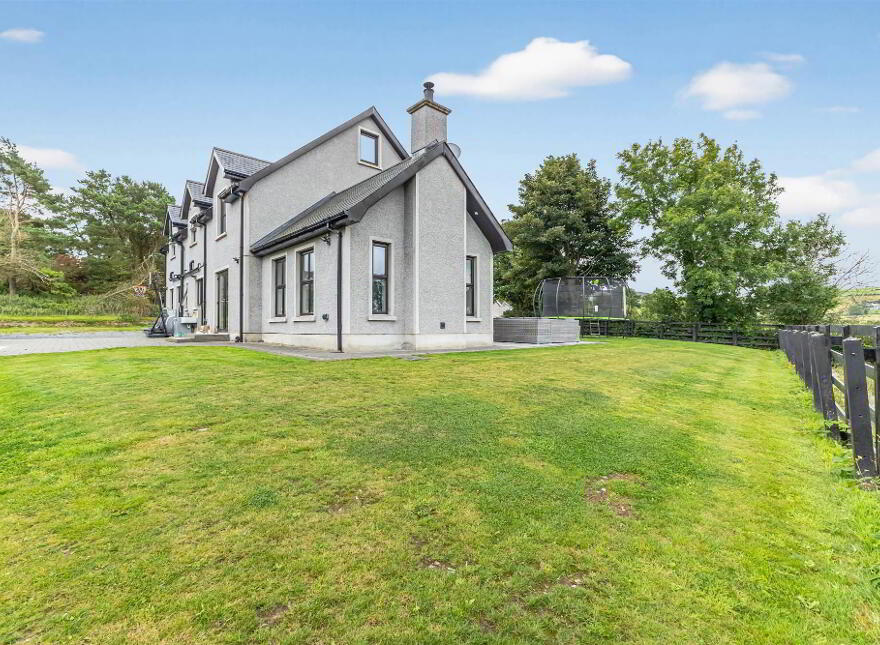 10 Bridge Road, Dromara, Dromore, BT25 2JL