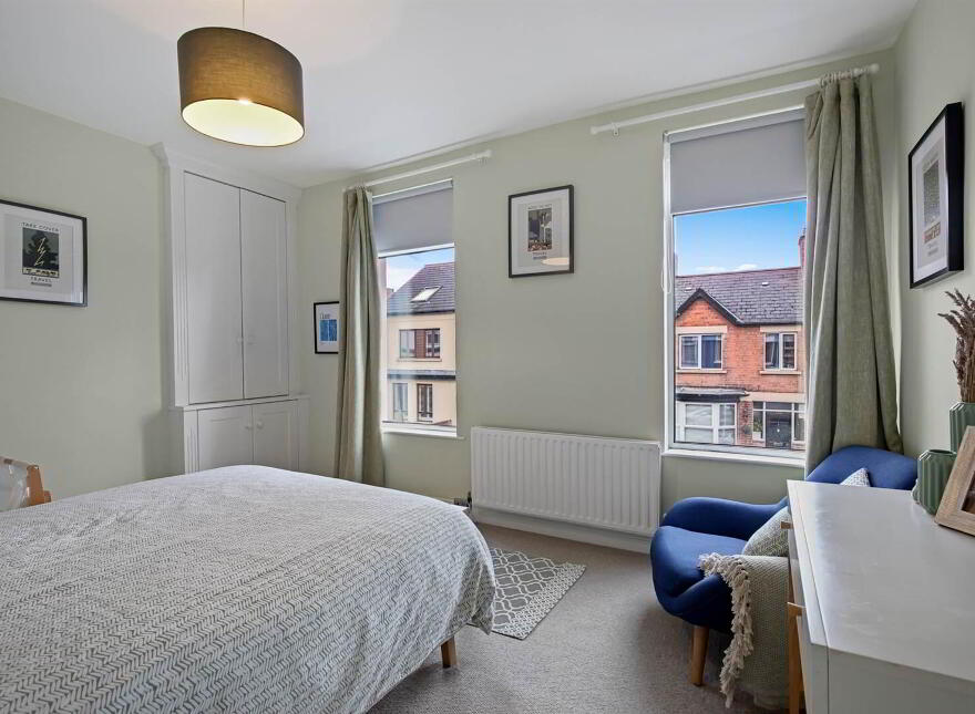 100 Downshire Road, Holywood, BT18 9LY