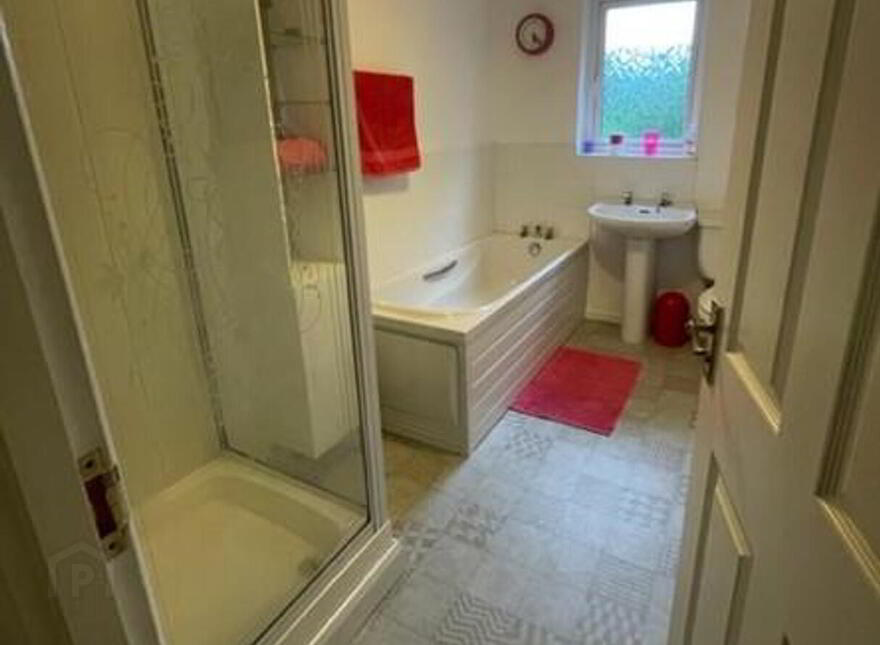 Apt 10, 35 Parkgate Avenue, Belfast, BT4 1JA