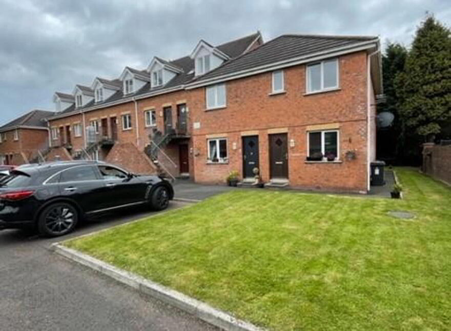 Apt 10, 35 Parkgate Avenue, Belfast, BT4 1JA