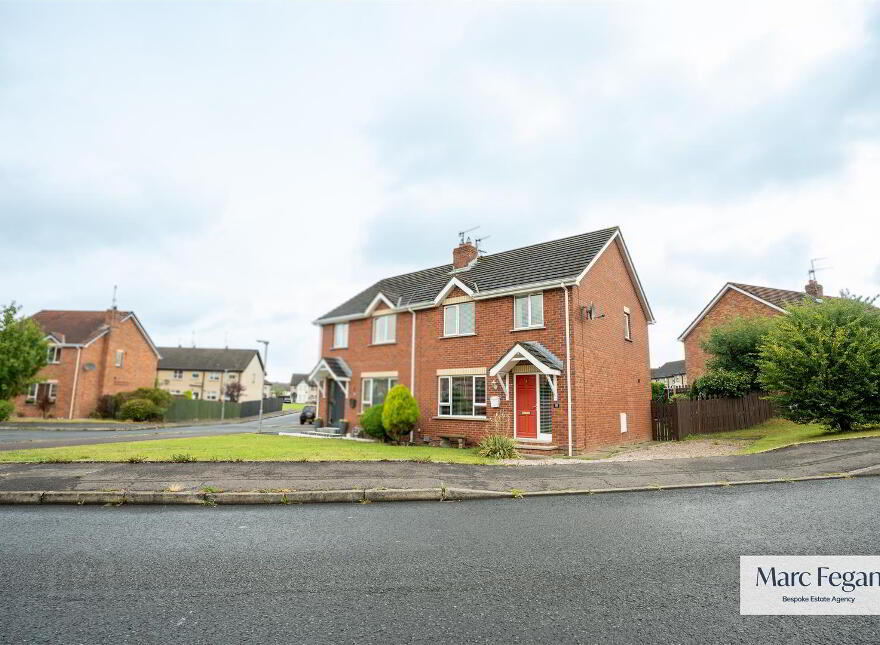83 Belvedere Manor, Lurgan, Craigavon, BT67 9NN photo