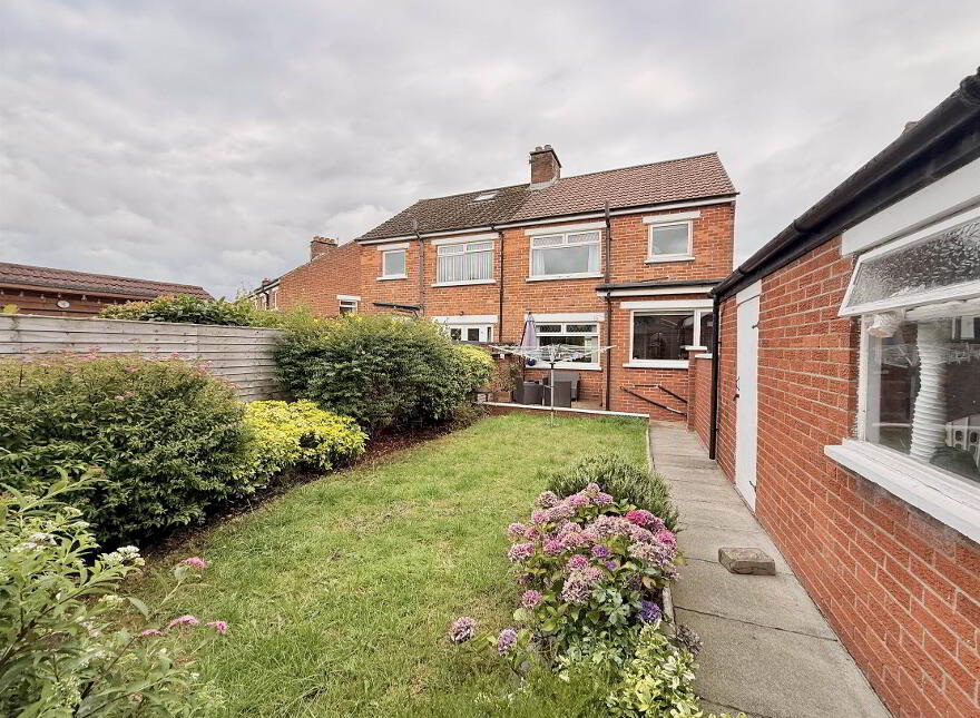 15 Hillburn Park, Cregagh, Belfast, BT6 9PF