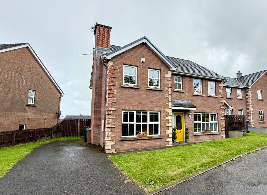 2 Mulcreevy Close, Keady, BT60 3BF