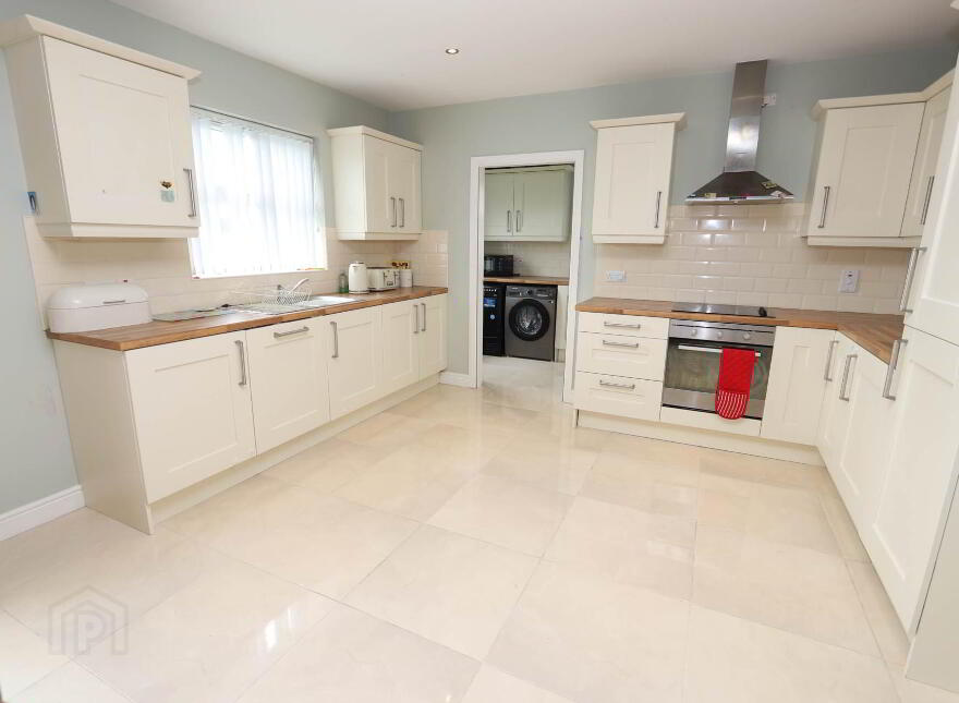 44 Carnwood, Lisnaskea, BT92 0LF