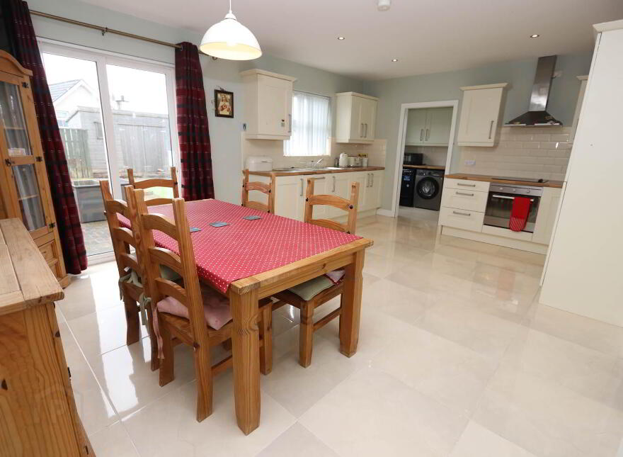44 Carnwood, Lisnaskea, BT92 0LF